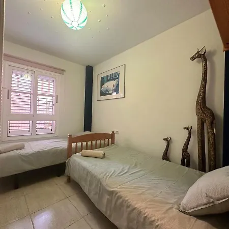 Relax And Tranquility, Sea And Swimming Pool * Callao Salvaje